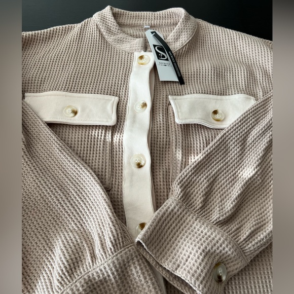 NWT Waffle Knit Button Shirt - Picture 3 of 6